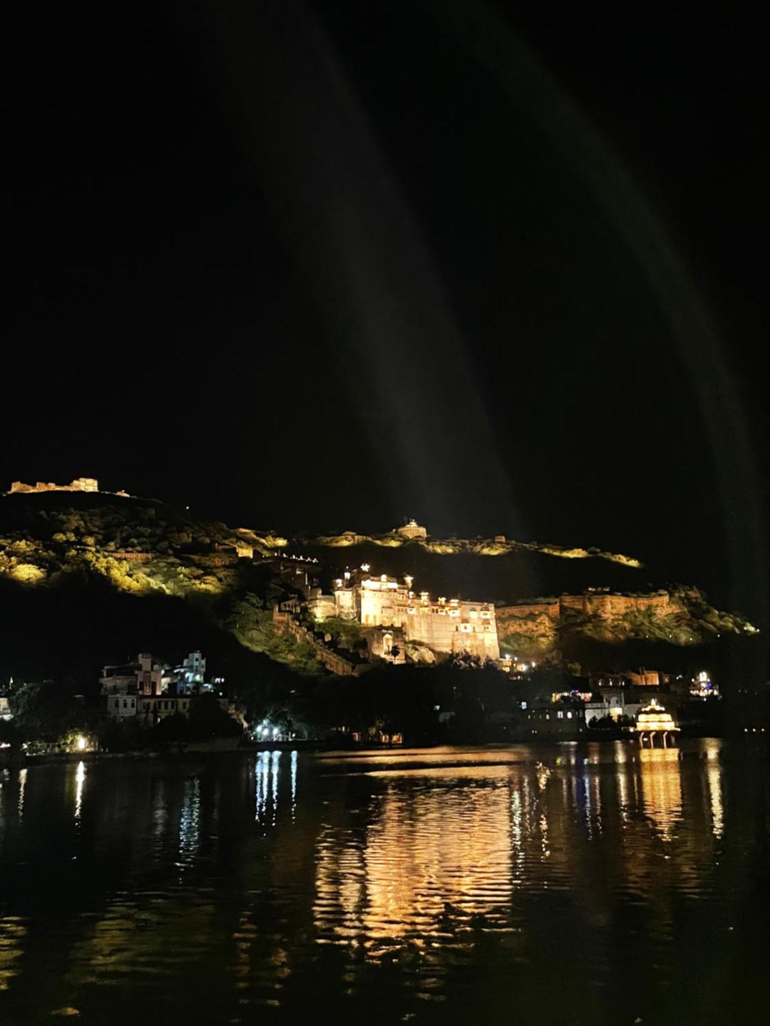 Būndi 哈维卡库旅馆酒店 外观 照片